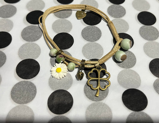Lucky clover corded bracelet